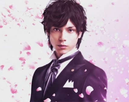 黑执事真人电影主题曲Through The Ages小悠降